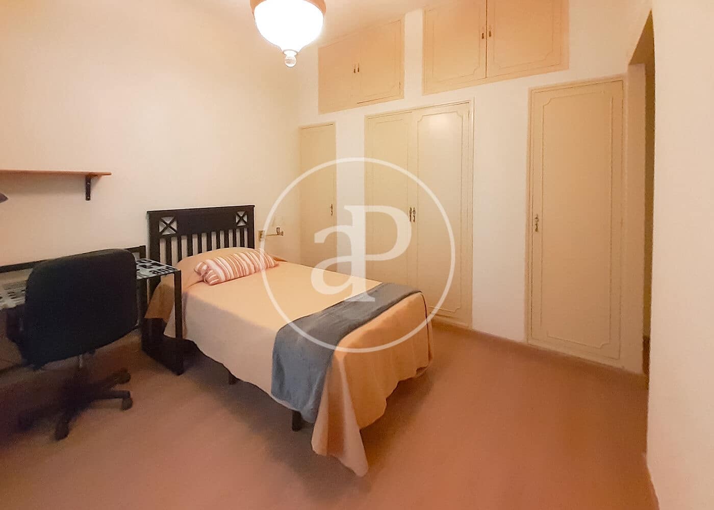 Apartamento de 4 habitaciones en Madrid ciudad en venta - 890.000 € (Ref: 9954468)