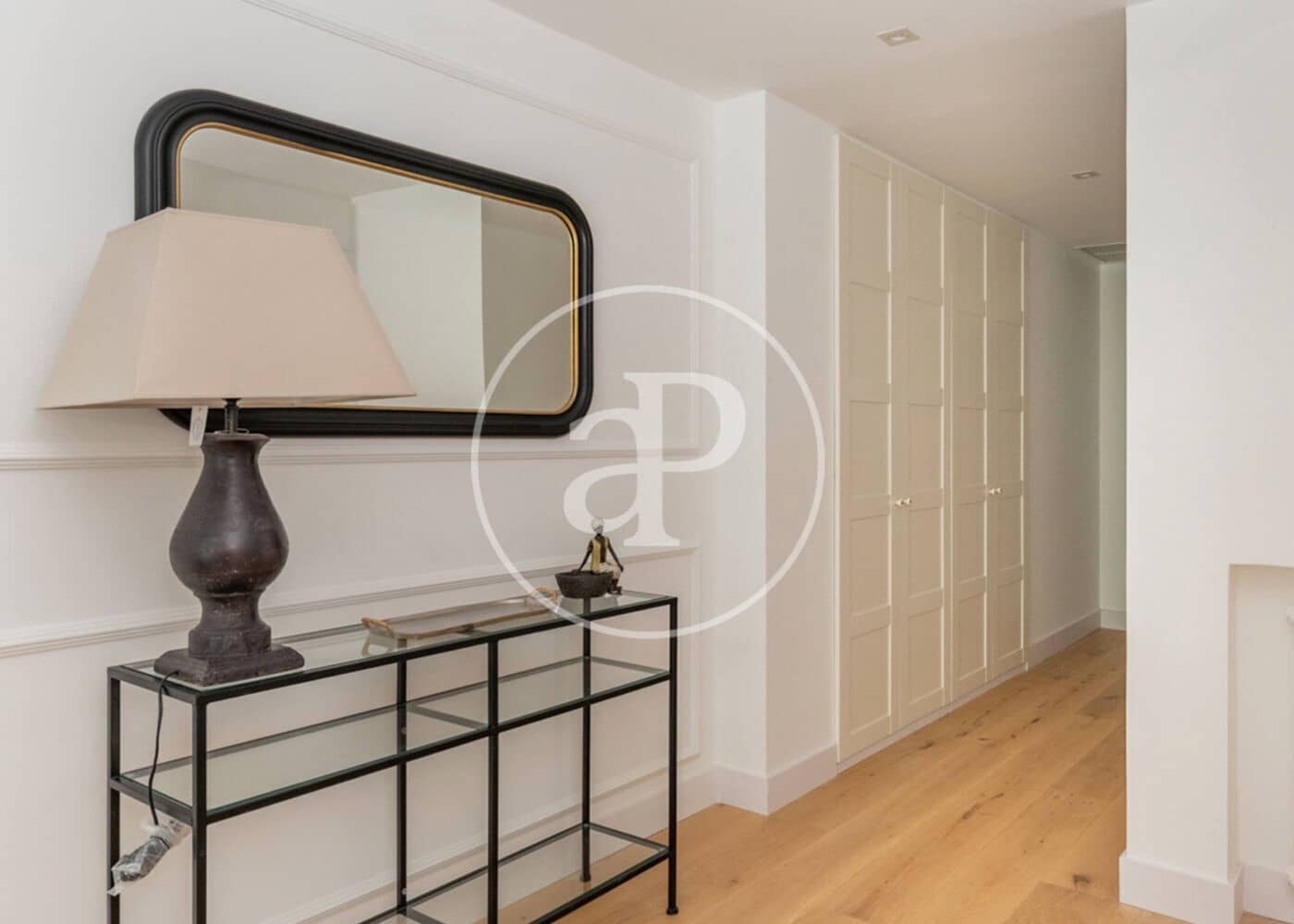 3 makuuhuone Huoneisto vuokrattavana paikassa Madrid kaupunki - 5 500 € (Ref: 9954469)