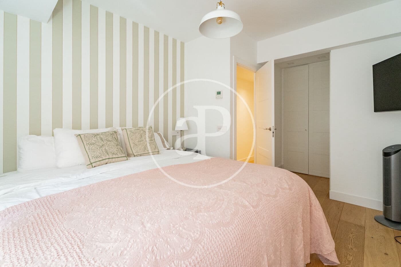 3 bedroom Apartment for rent in Madrid city - € 5,900 (Ref: 9954469)