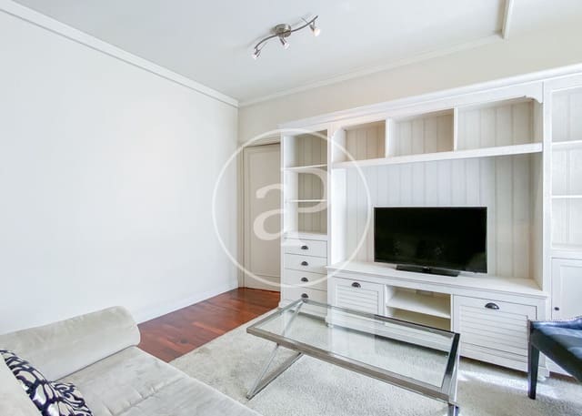 Apartamento de 2 habitaciones en Recoletos, Madrid ciudad en alquiler con garaje - 2.500 € (Ref: 9954470)