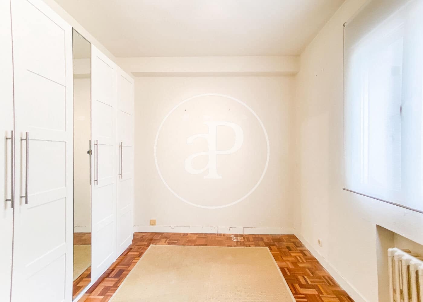 Apartamento de 2 habitaciones en Madrid ciudad en alquiler con garaje - 2.500 € (Ref: 9954470)