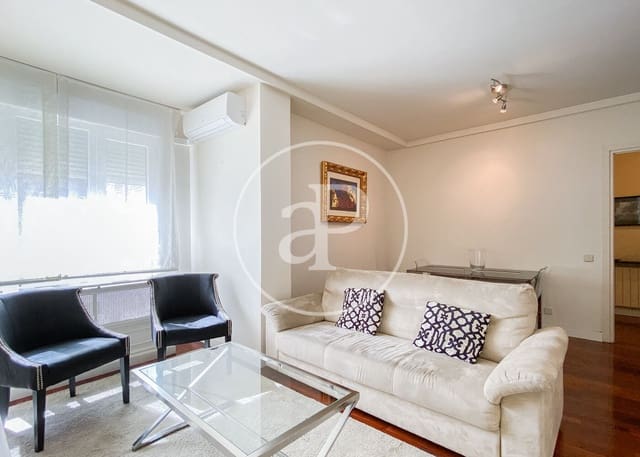 Apartamento de 2 habitaciones en Recoletos, Madrid ciudad en alquiler con garaje - 2.500 € (Ref: 9954470)