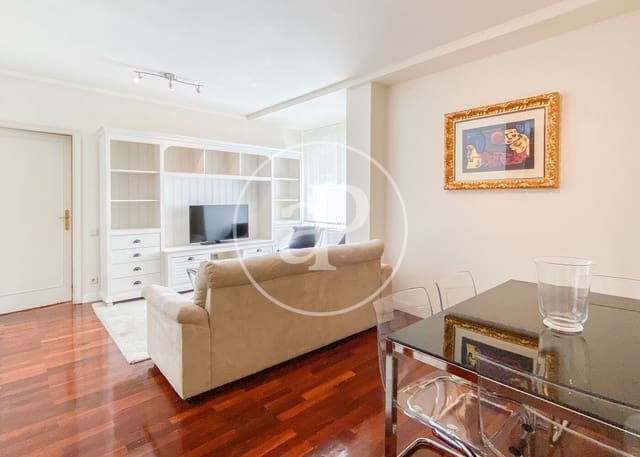 Apartamento de 2 habitaciones en Recoletos, Madrid ciudad en alquiler con garaje - 2.500 € (Ref: 9954470)