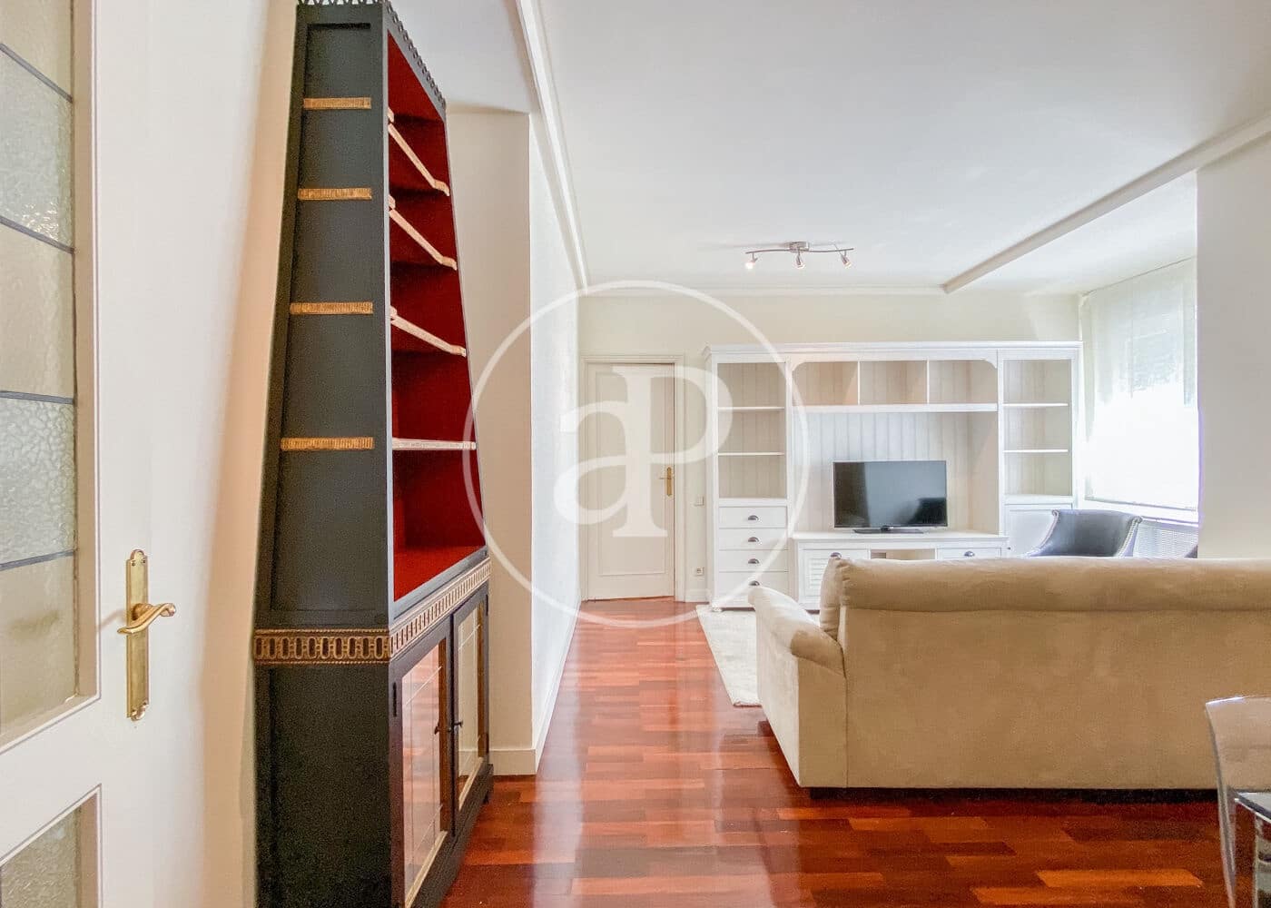 Apartamento de 2 habitaciones en Madrid ciudad en alquiler con garaje - 2.500 € (Ref: 9954470)
