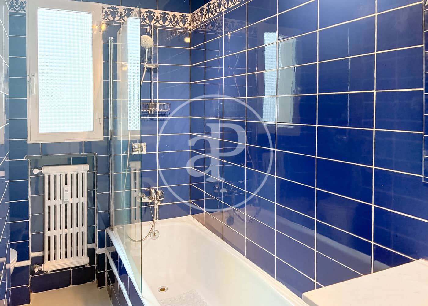 Apartamento de 2 habitaciones en Madrid ciudad en alquiler con garaje - 2.500 € (Ref: 9954470)