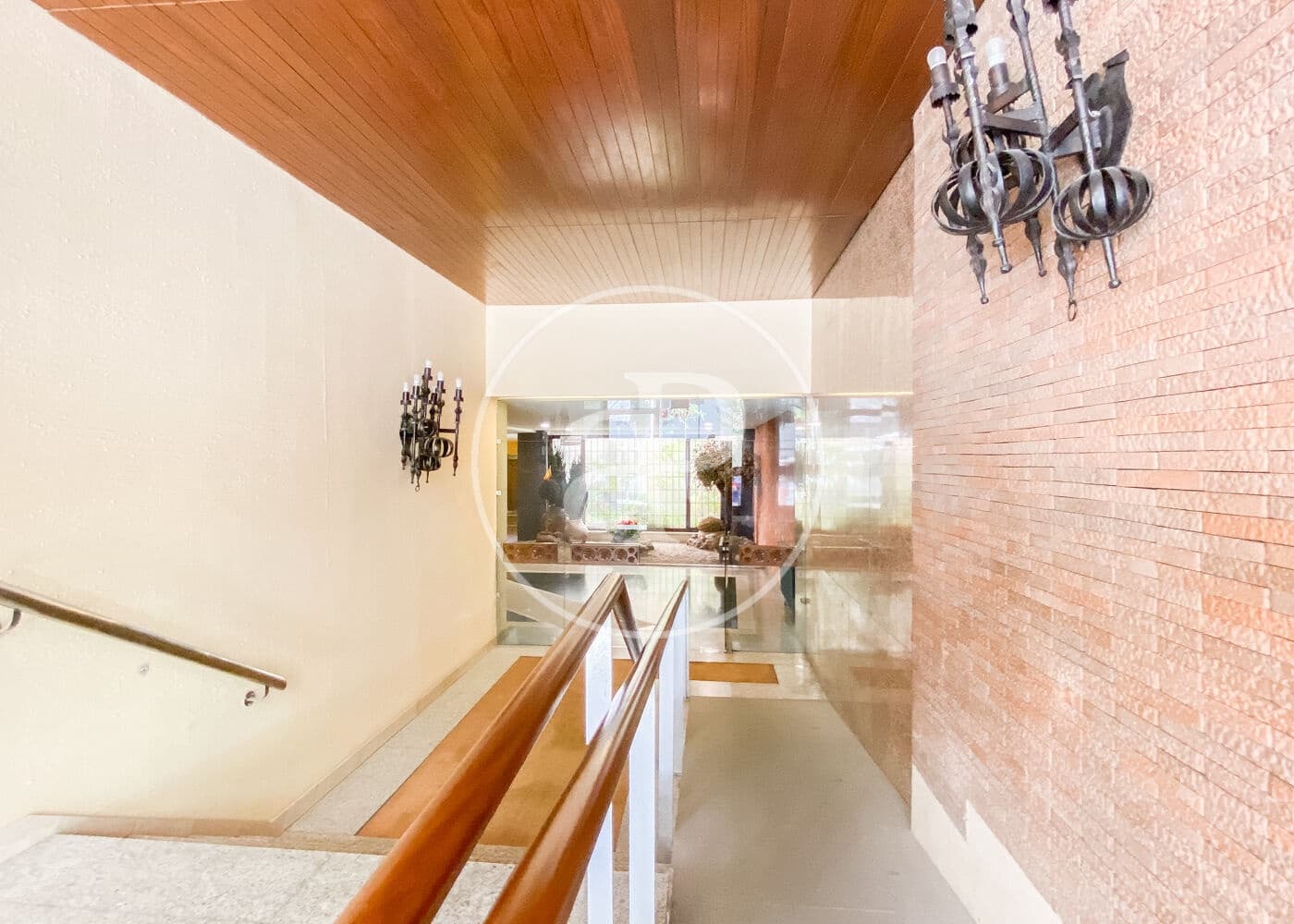 Apartamento de 2 habitaciones en Madrid ciudad en alquiler con garaje - 2.500 € (Ref: 9954470)