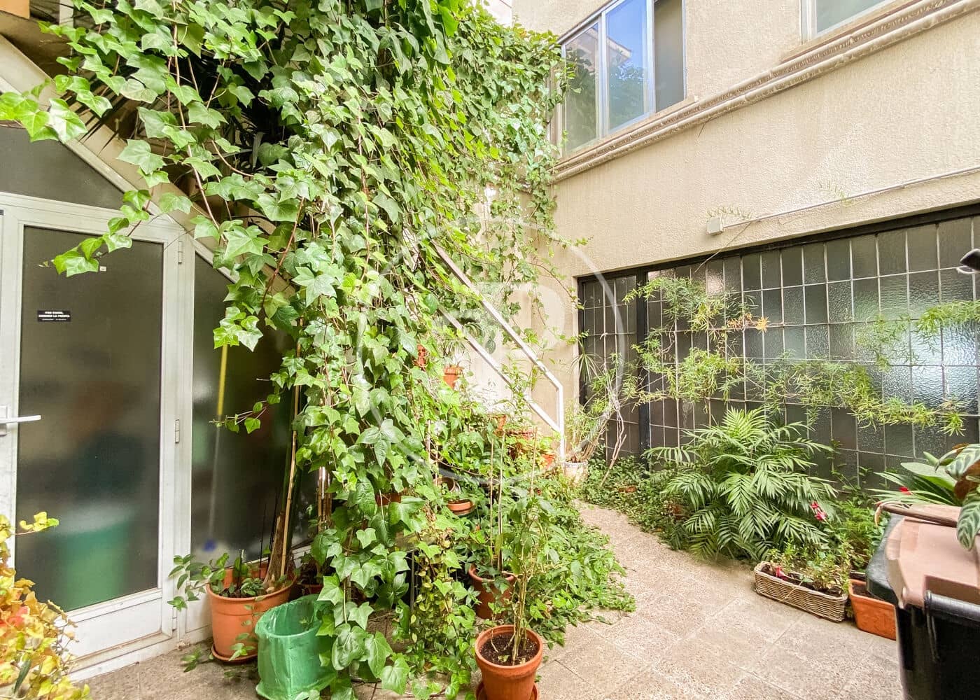 Apartamento de 2 habitaciones en Madrid ciudad en alquiler con garaje - 2.500 € (Ref: 9954470)