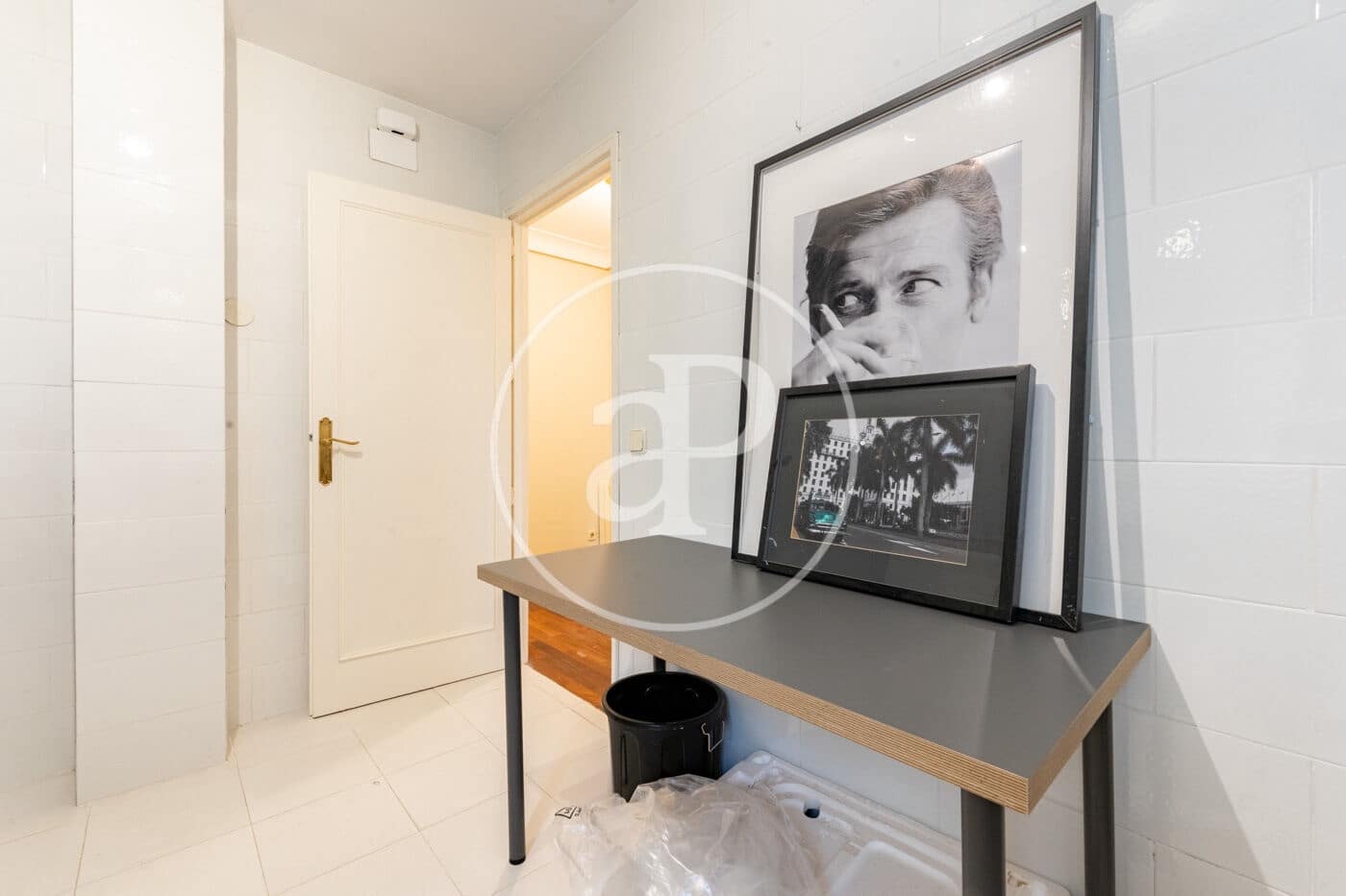 2 soverom Leilighet til leie i Madrid by med garasje - € 2 500 (Ref: 9954470)