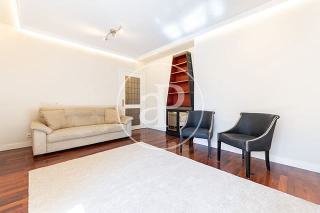 2 soveværelse Lejlighed til leje i Recoletos, Madrid by med garage - € 2.500 (Ref: 9954470)
