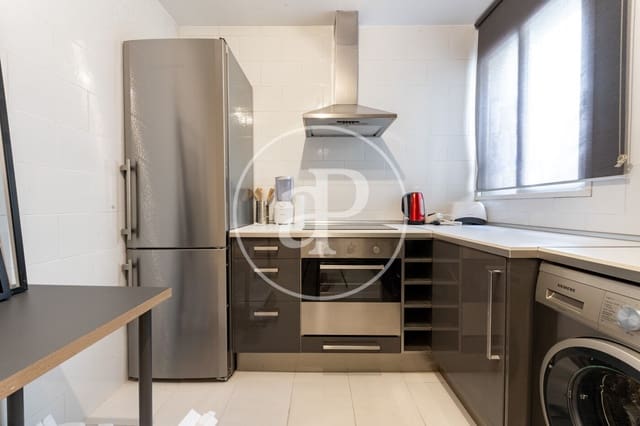 2 soveværelse Lejlighed til leje i Recoletos, Madrid by med garage - € 2.500 (Ref: 9954470)