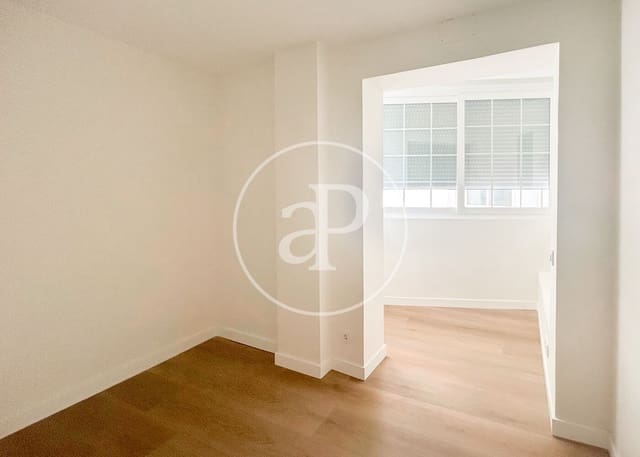 3 makuuhuone Huoneisto vuokrattavana paikassa Castillejos, Madrid kaupunki - 2 400 € (Ref: 9954471)