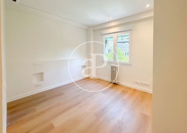 3 makuuhuone Huoneisto vuokrattavana paikassa Castillejos, Madrid kaupunki - 2 400 € (Ref: 9954471)