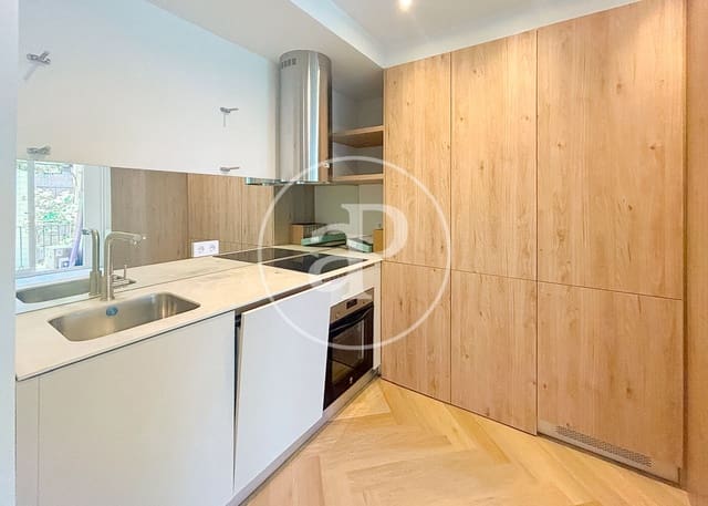 3 makuuhuone Huoneisto vuokrattavana paikassa Castillejos, Madrid kaupunki - 2 400 € (Ref: 9954471)
