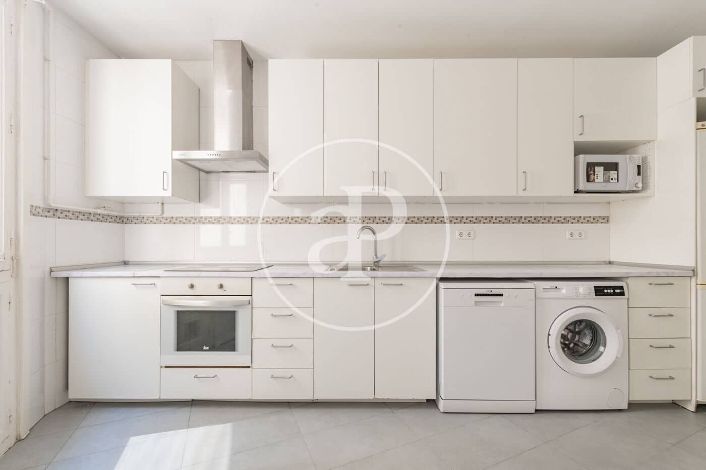 3 quarto Apartamento para arrendar em Madrid cidade com garagem - 3 450 € (Ref: 9954472)