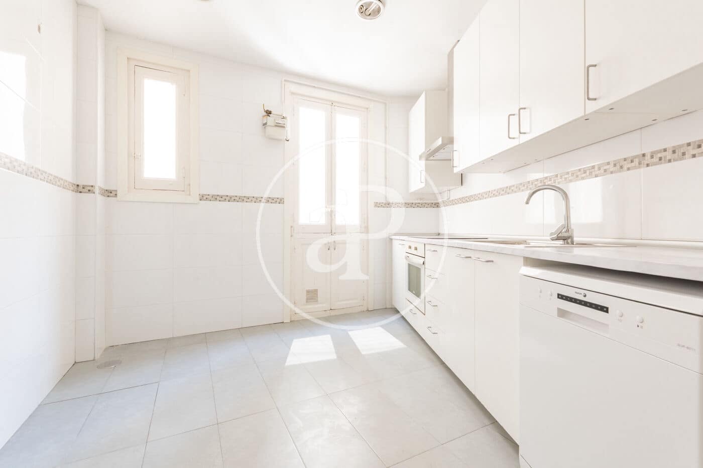 3 quarto Apartamento para arrendar em Madrid cidade com garagem - 3 450 € (Ref: 9954472)
