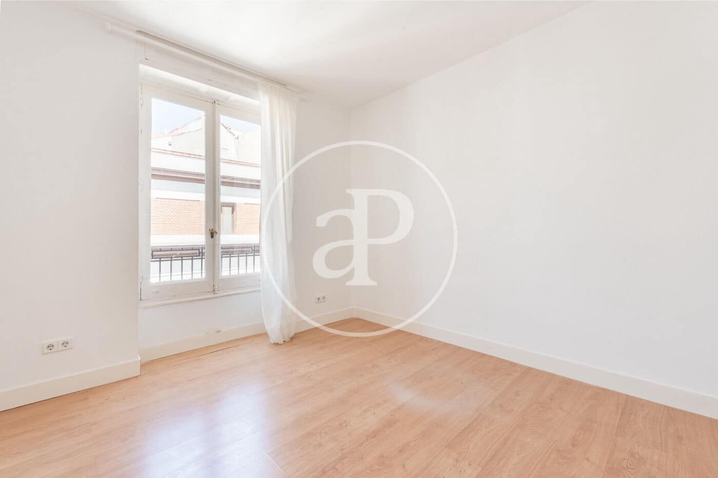 3 quarto Apartamento para arrendar em Madrid cidade com garagem - 3 450 € (Ref: 9954472)