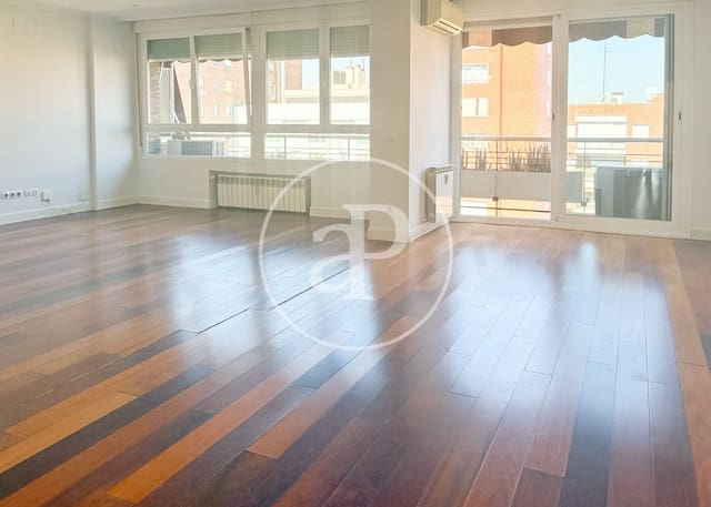 3 soveværelse Lejlighed til leje i El Viso, Madrid by med garage - € 4.000 (Ref: 9954473)
