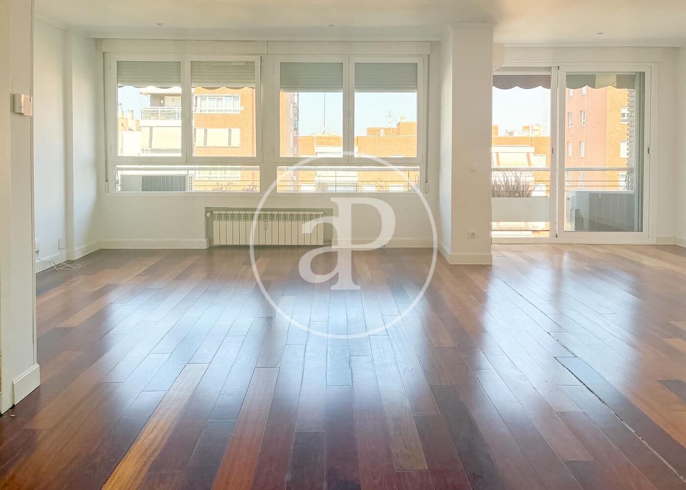 3 soveværelse Lejlighed til leje i Madrid by med garage - € 4.000 (Ref: 9954473)