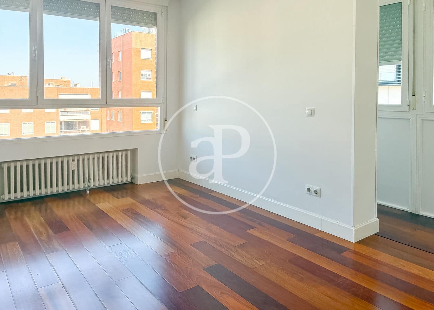 3 soveværelse Lejlighed til leje i Madrid by med garage - € 4.000 (Ref: 9954473)