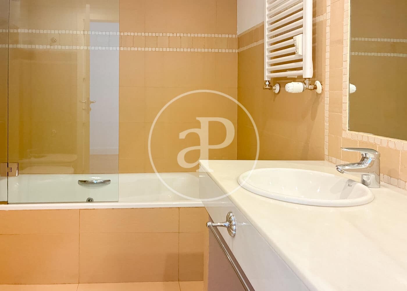 3 soveværelse Lejlighed til leje i Madrid by med garage - € 4.000 (Ref: 9954473)