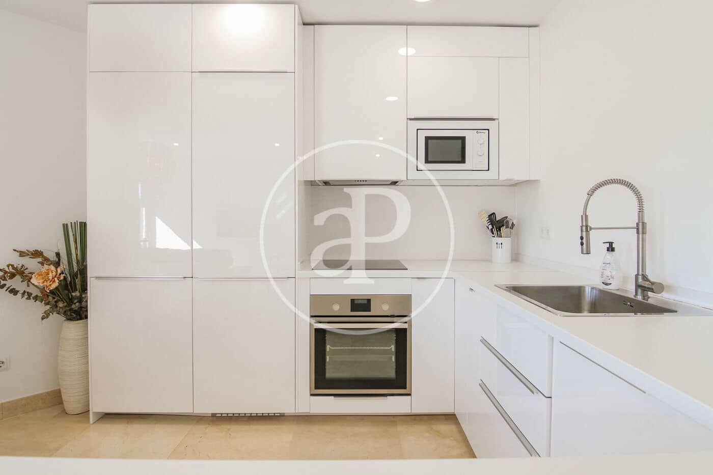 2 makuuhuone Huoneisto vuokrattavana paikassa Madrid kaupunki mukana uima-altaan - 2 400 € (Ref: 9954474)