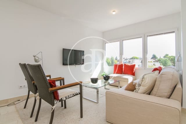 2 makuuhuone Huoneisto vuokrattavana paikassa Nueva España, Madrid kaupunki mukana uima-altaan - 2 400 € (Ref: 9954474)