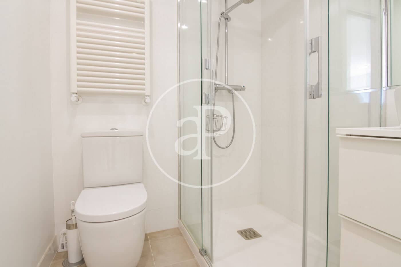 2 makuuhuone Huoneisto vuokrattavana paikassa Madrid kaupunki mukana uima-altaan - 2 400 € (Ref: 9954474)