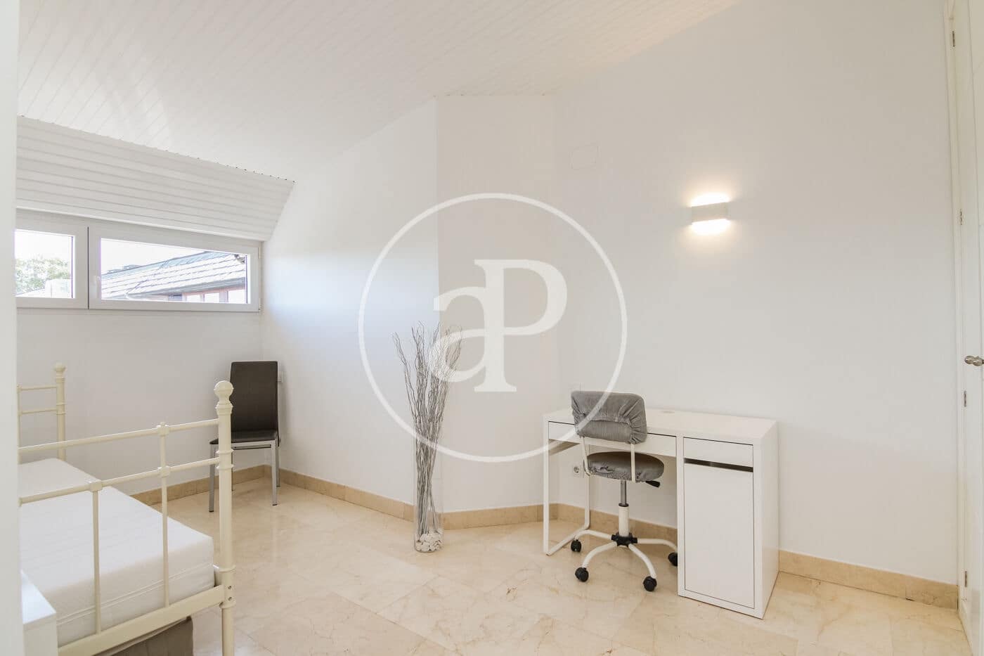 2 makuuhuone Huoneisto vuokrattavana paikassa Madrid kaupunki mukana uima-altaan - 2 400 € (Ref: 9954474)