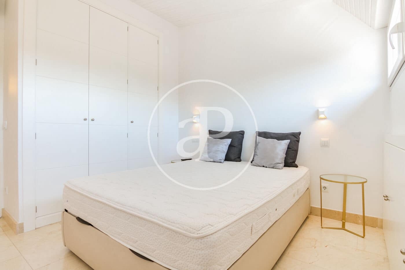 2 makuuhuone Huoneisto vuokrattavana paikassa Madrid kaupunki mukana uima-altaan - 2 400 € (Ref: 9954474)