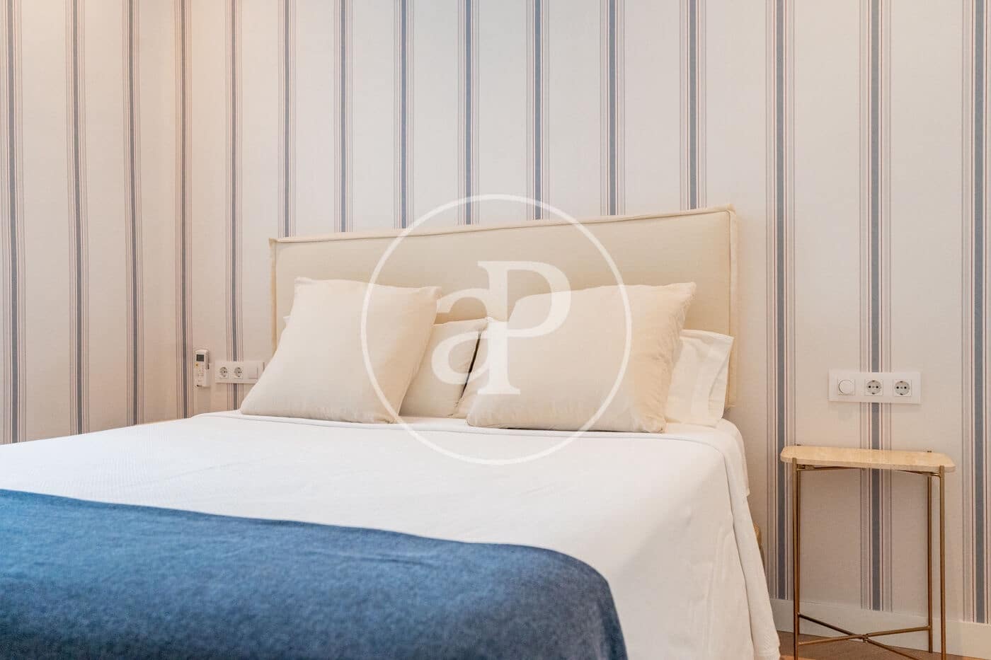 2 soveværelse Lejlighed til leje i Madrid by - € 6.000 (Ref: 9954476)