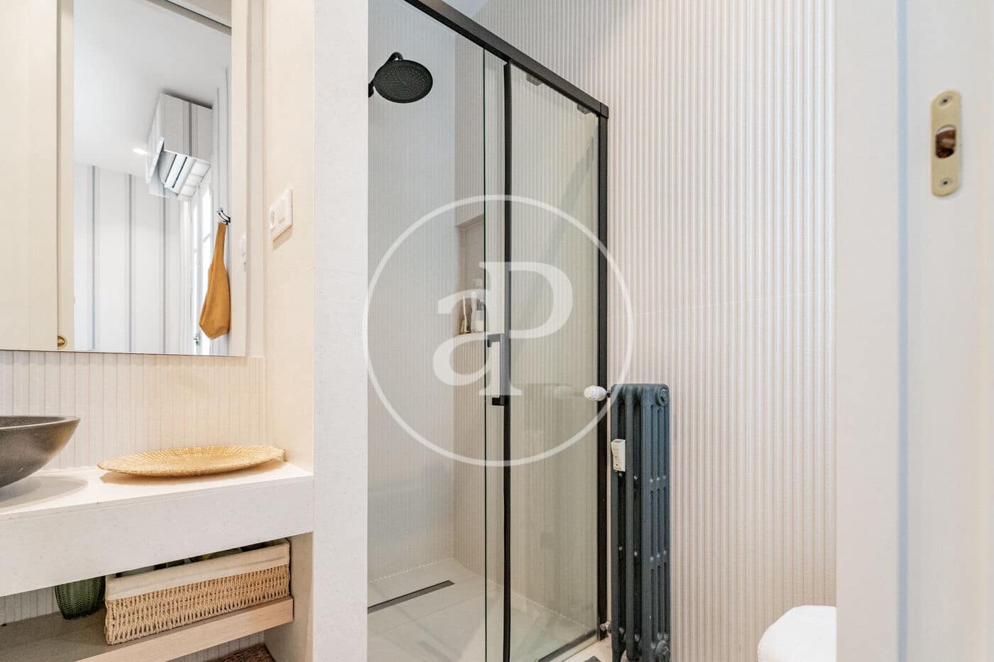 2 soveværelse Lejlighed til leje i Madrid by - € 6.000 (Ref: 9954476)