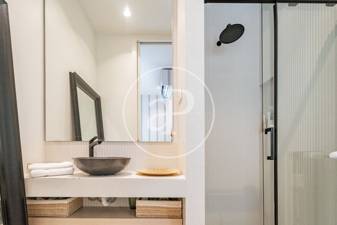 2 soveværelse Lejlighed til leje i Madrid by - € 6.000 (Ref: 9954476)
