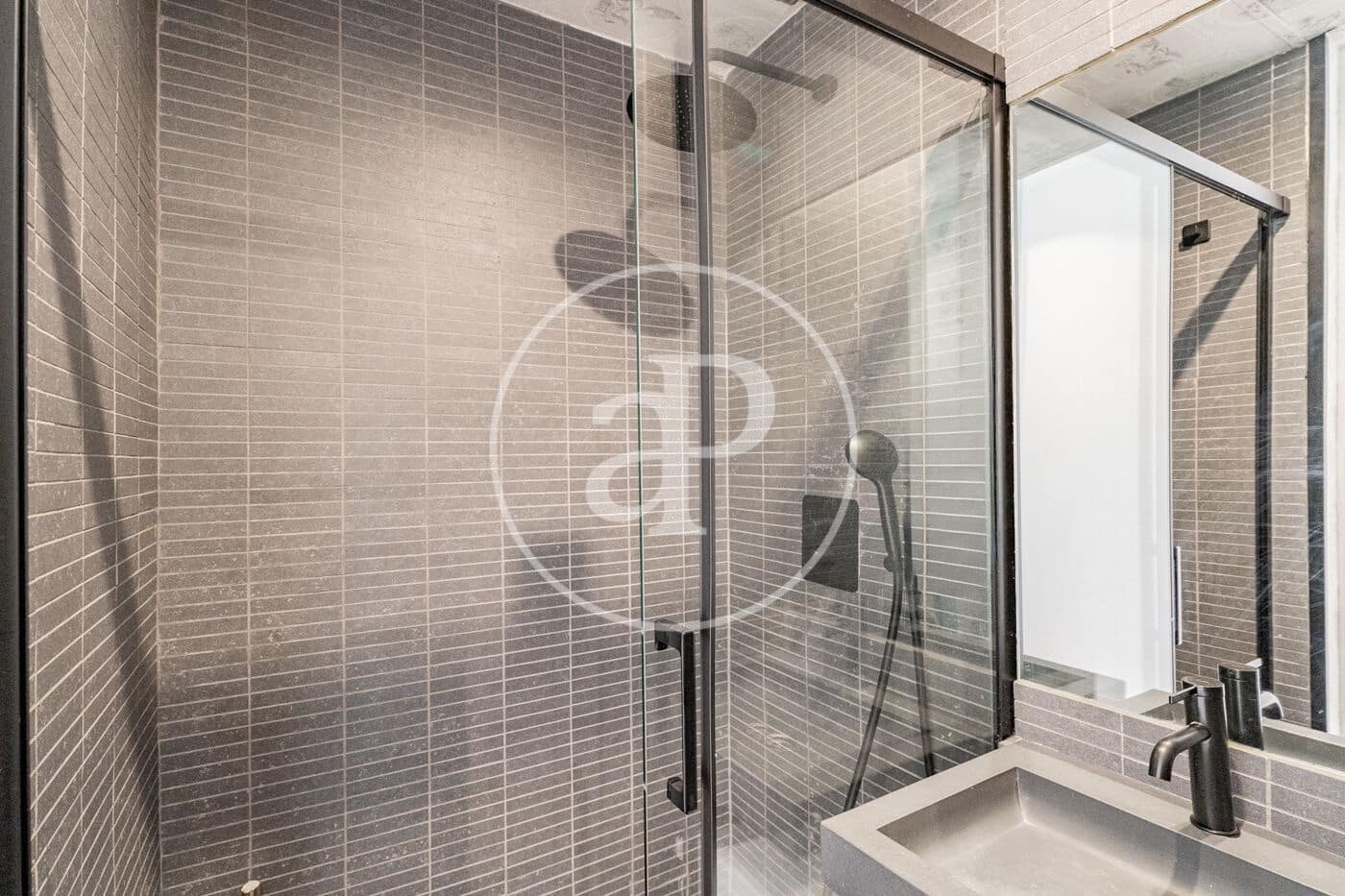 2 soveværelse Lejlighed til leje i Madrid by - € 6.000 (Ref: 9954476)