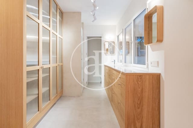 3 bedroom Apartment for sale in Jerónimos, Madrid city - € 1,140,000 (Ref: 9954477)