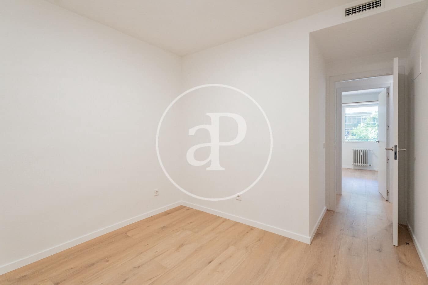 3 bedroom Apartment for sale in Madrid city - € 1,140,000 (Ref: 9954477)