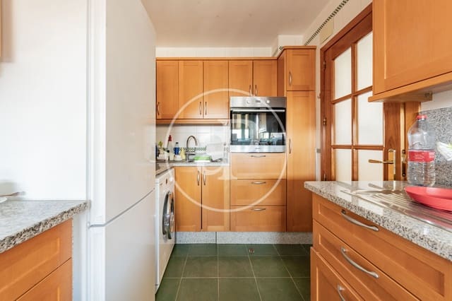 2 sypialnia Penthouse na sprzedaż w Delicias, Miasto Madryt z basenem - 795 000 € (Ref: 9958173)