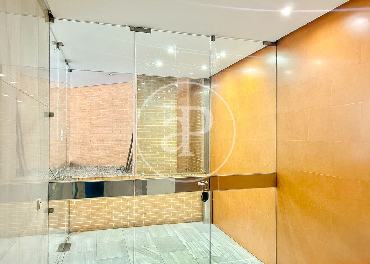 2 sypialnia Penthouse na sprzedaż w Miasto Madryt z basenem - 795 000 € (Ref: 9958173)