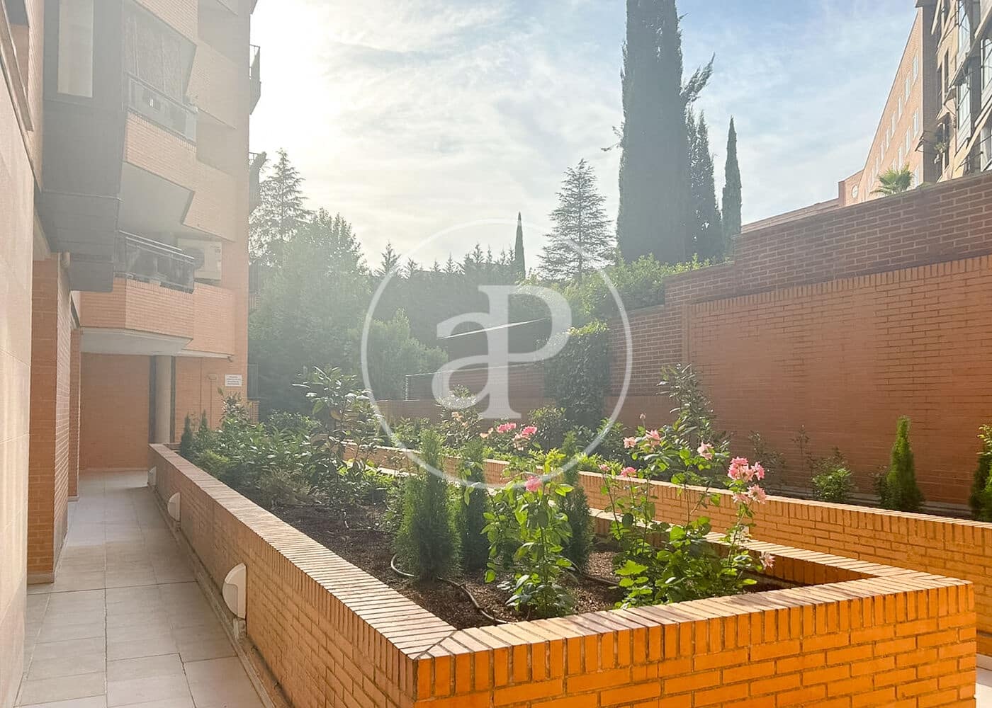 2 sypialnia Penthouse na sprzedaż w Miasto Madryt z basenem - 795 000 € (Ref: 9958173)