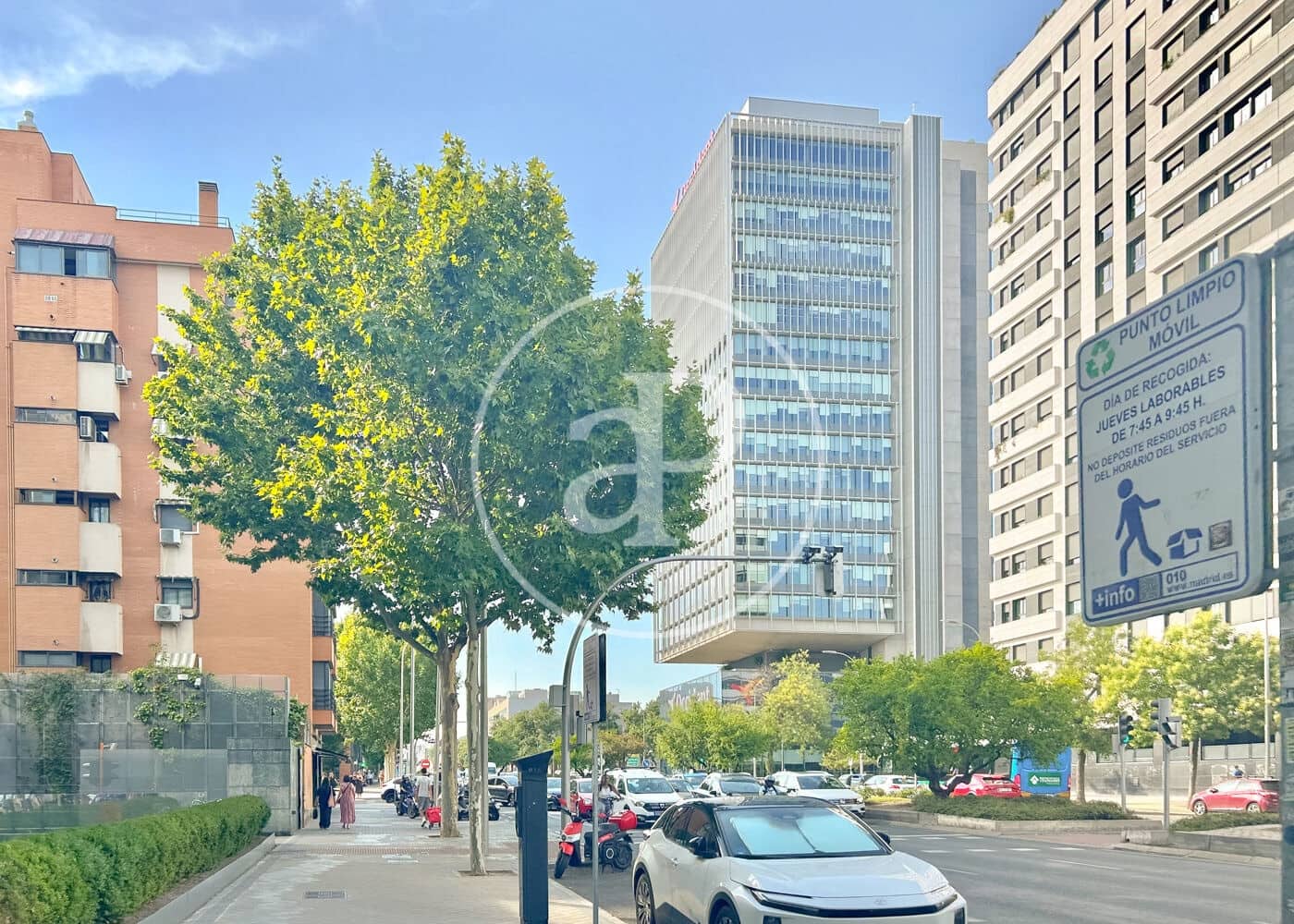 2 sypialnia Penthouse na sprzedaż w Miasto Madryt z basenem - 795 000 € (Ref: 9958173)
