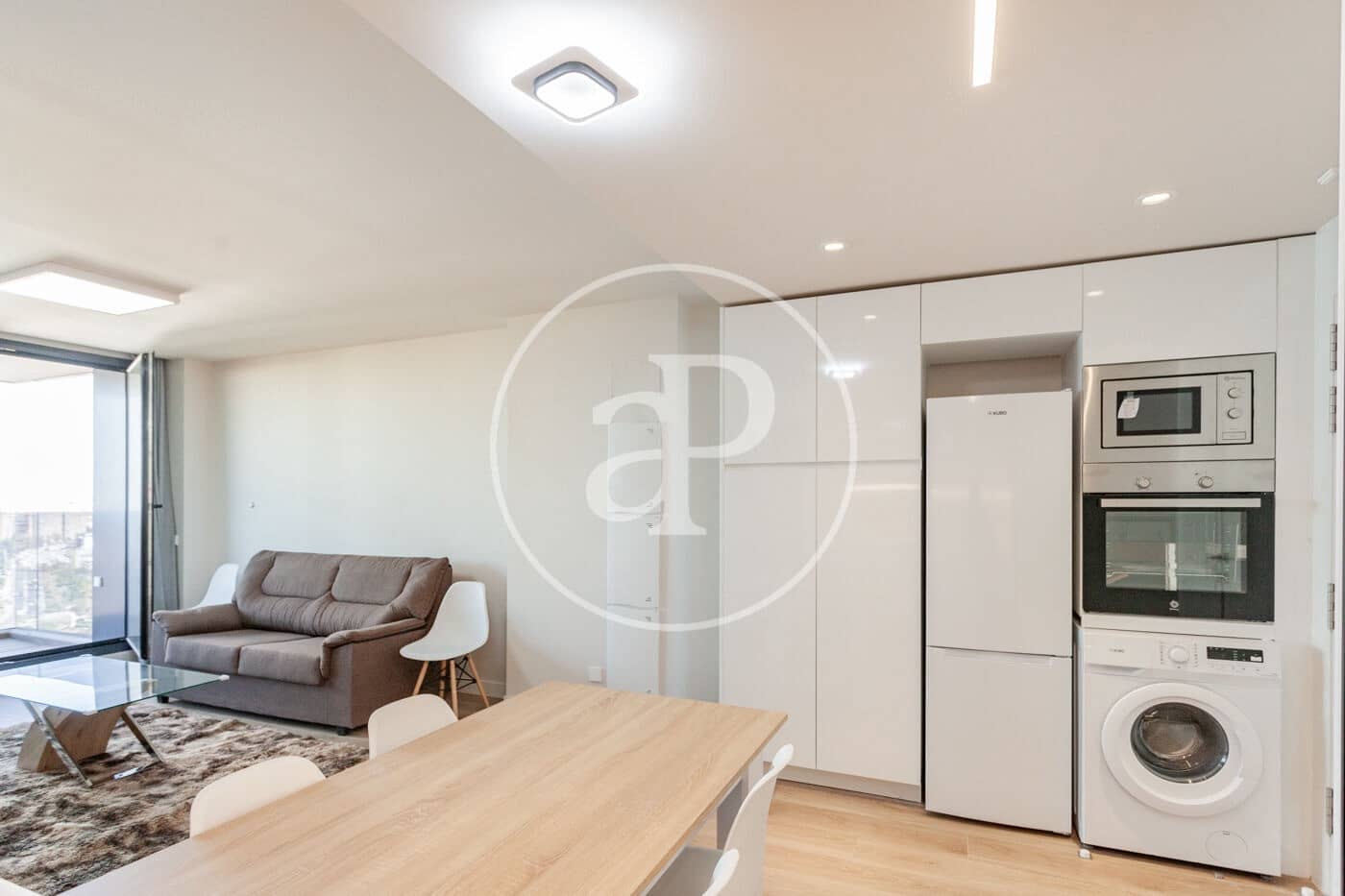 2 Zimmer Apartment zu vermieten in Madrid Stadt mit Pool Garage - 2.750 € (Ref: 9962729)