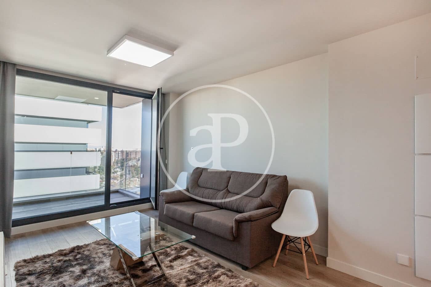2 Zimmer Apartment zu vermieten in Madrid Stadt mit Pool Garage - 2.750 € (Ref: 9962729)