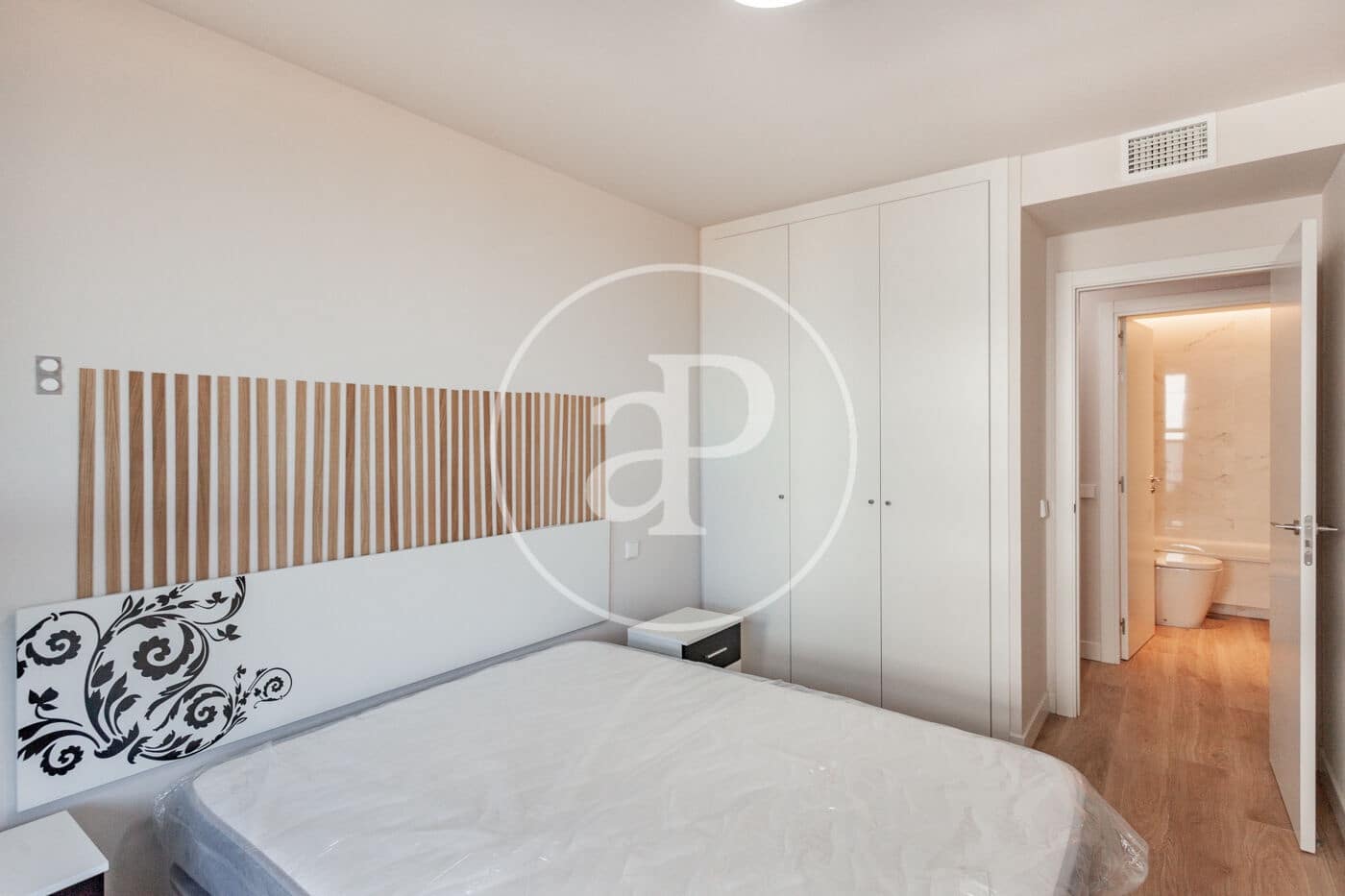 2 Zimmer Apartment zu vermieten in Madrid Stadt mit Pool Garage - 2.750 € (Ref: 9962729)