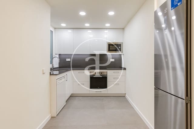 3 soveværelse Lejlighed til leje i El Viso, Madrid by - € 3.200 (Ref: 9962731)