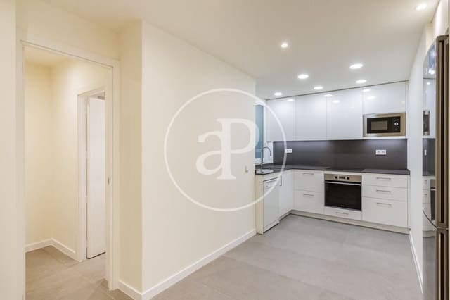 3 soveværelse Lejlighed til leje i El Viso, Madrid by - € 3.200 (Ref: 9962731)