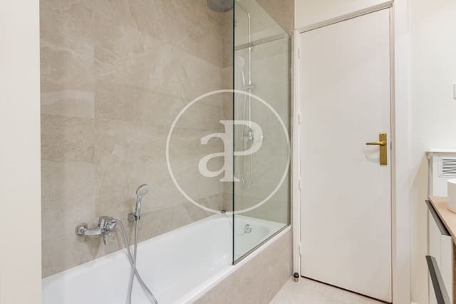 3 soveværelse Lejlighed til leje i El Viso, Madrid by - € 3.200 (Ref: 9962731)