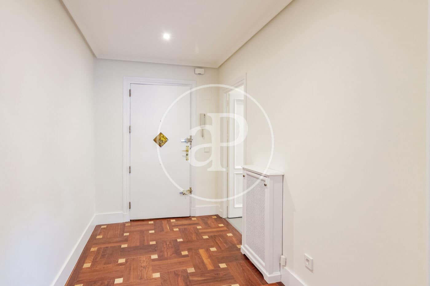 3 bedroom Apartment for rent in Madrid city - € 3,200 (Ref: 9962731)