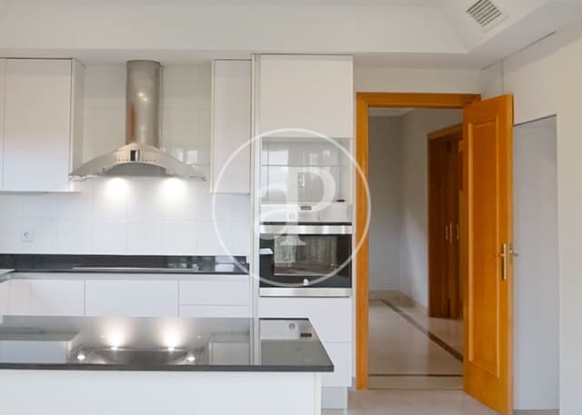 5 soveværelse Villa til leje i Alcobendas med swimmingpool garage - € 11.000 (Ref: 9965297)
