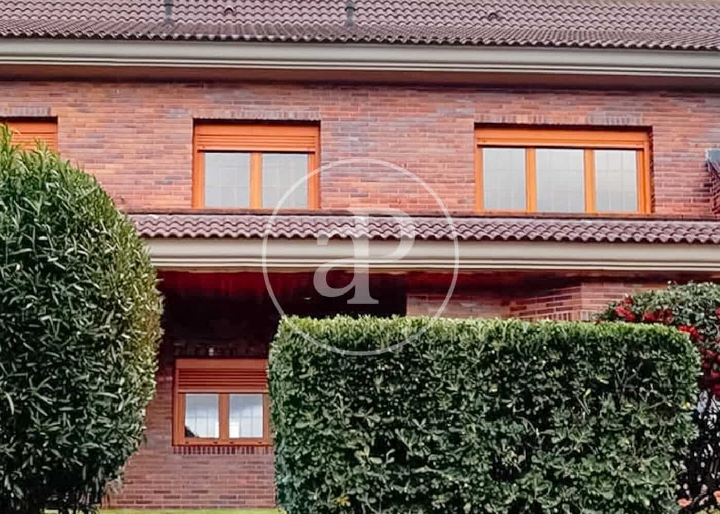 5 Zimmer Villa zu vermieten in Alcobendas mit Pool Garage - 11.000 € (Ref: 9965297)