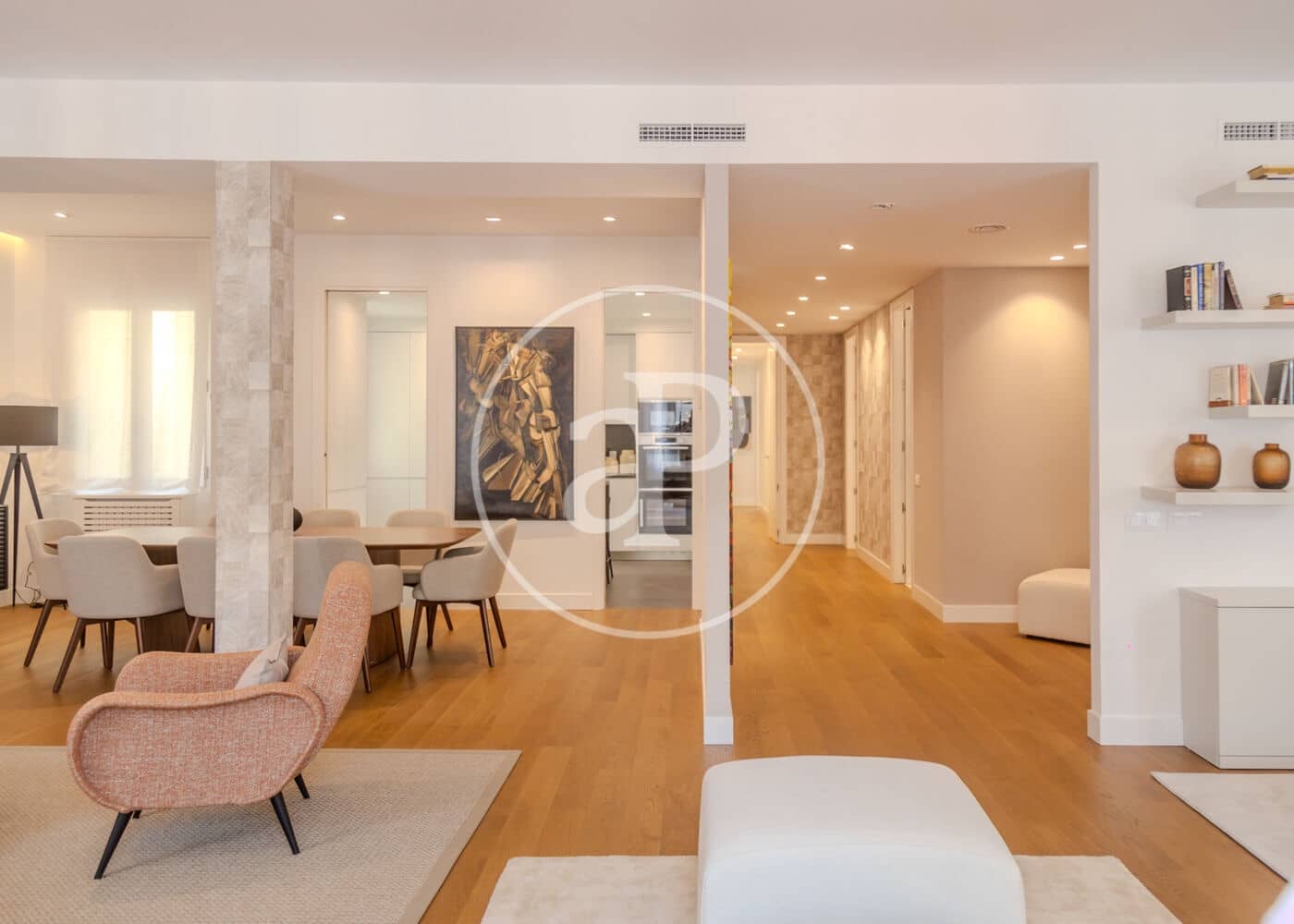 Appartement de 4 chambres à louer à Madrid ville - 14 700 € (Ref: 9966673)