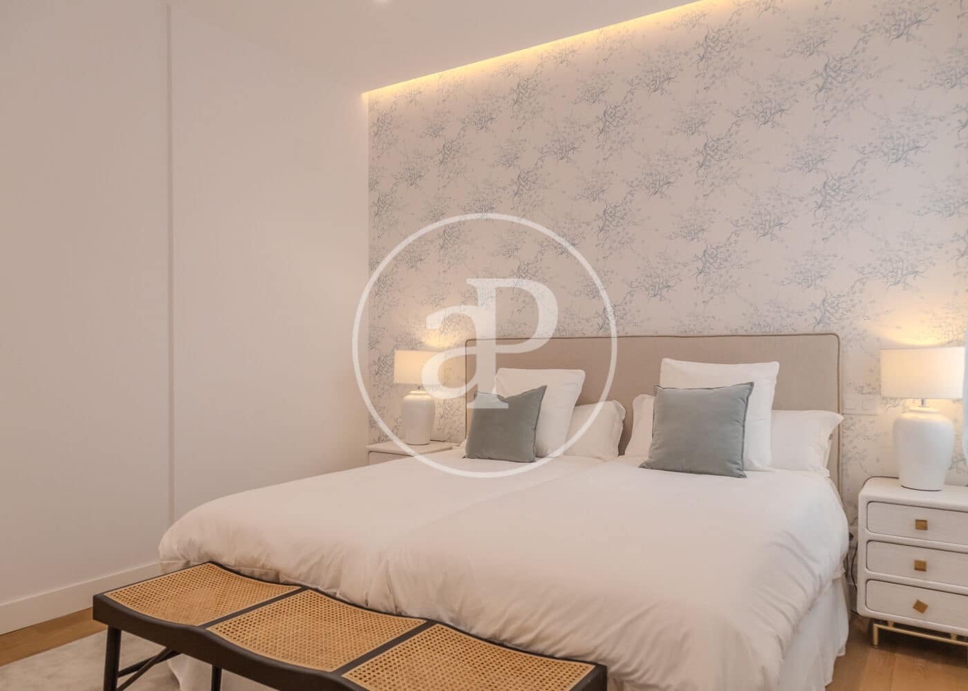 Appartement de 4 chambres à louer à Madrid ville - 14 700 € (Ref: 9966673)